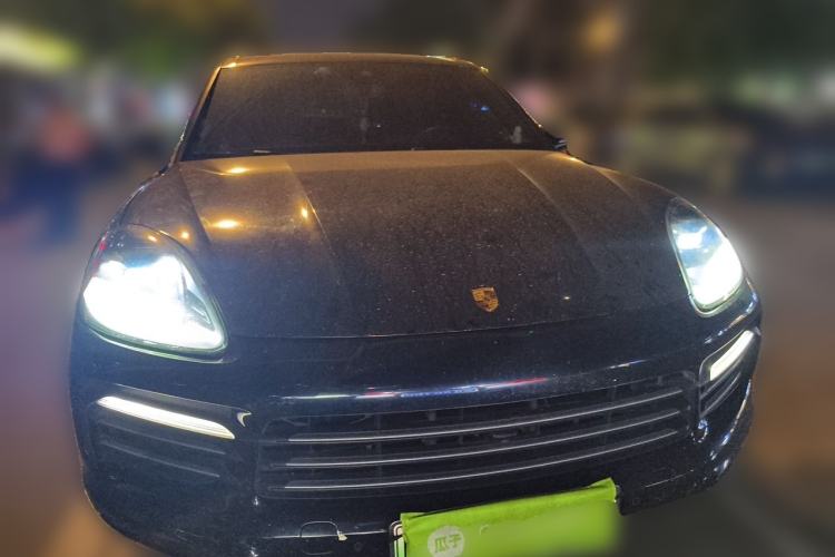Used Porsche Cayenne E-Hybrid 2020 Cayenne E-Hybrid 2.0T Front