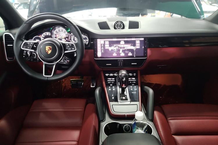 Used Porsche Cayenne E-Hybrid 2020 Cayenne E-Hybrid 2.0T Interior 2