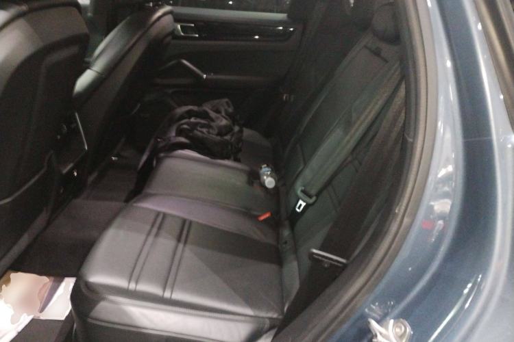 Used Porsche Cayenne E-Hybrid 2020 Cayenne E-Hybrid 2.0T Left Rear Seat