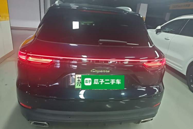 Used Porsche Cayenne E-Hybrid 2020 Cayenne E-Hybrid 2.0T Rear