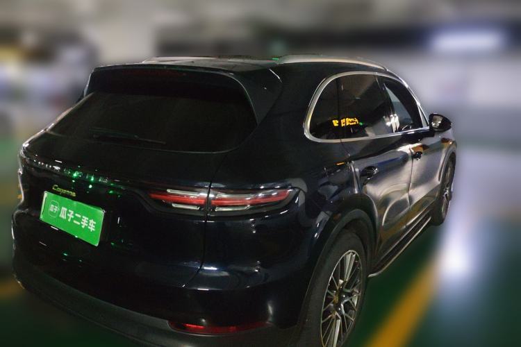 Used Porsche Cayenne E-Hybrid 2020 Cayenne E-Hybrid 2.0T Rear Right 45 Deg