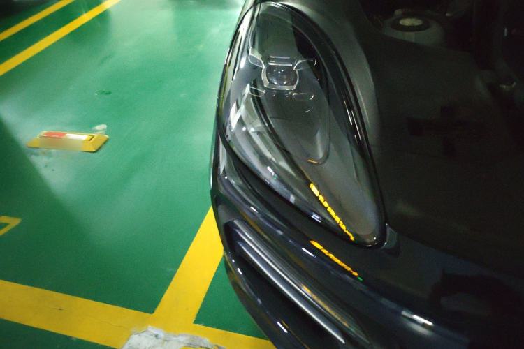 Used Porsche Cayenne E-Hybrid 2020 Cayenne E-Hybrid 2.0T Right Front Headlight