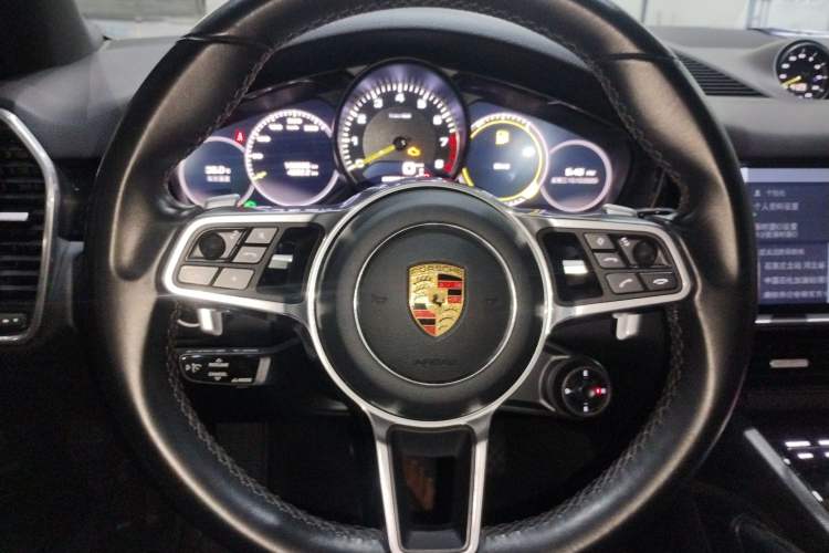 Used Porsche Cayenne E-Hybrid 2020 Cayenne E-Hybrid 2.0T Steering Wheel