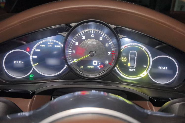 Used Porsche Cayenne E-Hybrid 2020 Cayenne E-Hybrid 2.0T Steering Wheel