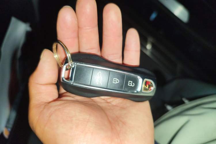 Used Porsche Cayenne E-Hybrid 2020 Cayenne E-Hybrid 2.0T Vehicle Key