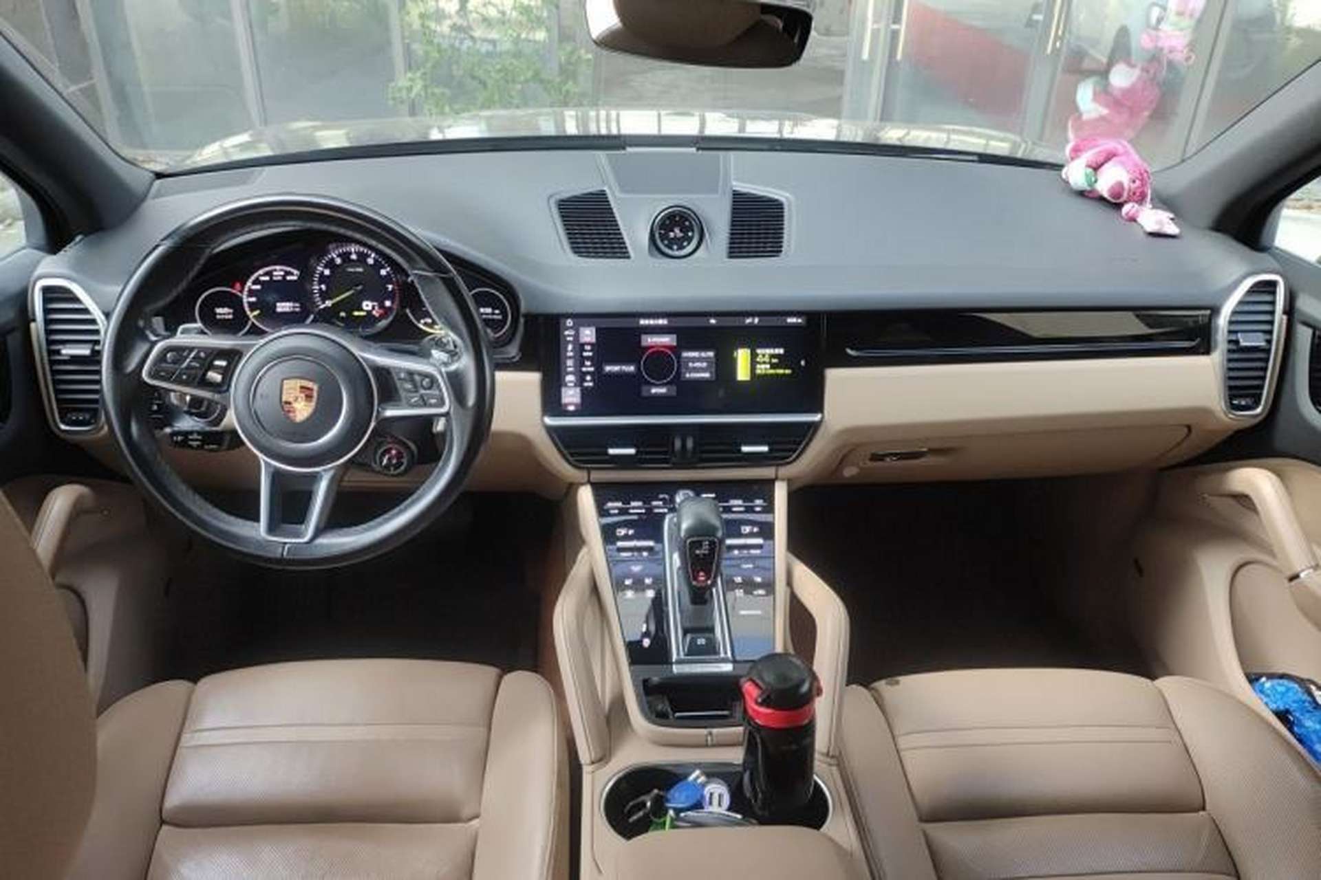 Used Porsche Cayenne E-Hybrid 2020 Cayenne E-Hybrid 2.0T Center Console
