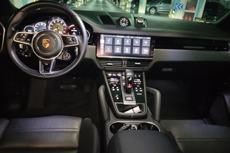Used Porsche Cayenne E-Hybrid 2020 Cayenne E-Hybrid 2.0T Center Console