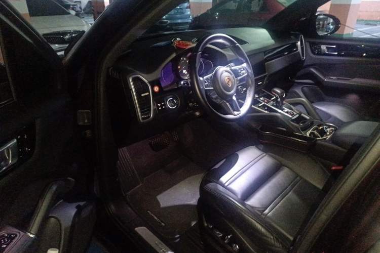 Used Porsche Cayenne E-Hybrid 2020 Cayenne E-Hybrid 2.0T Driver Seat