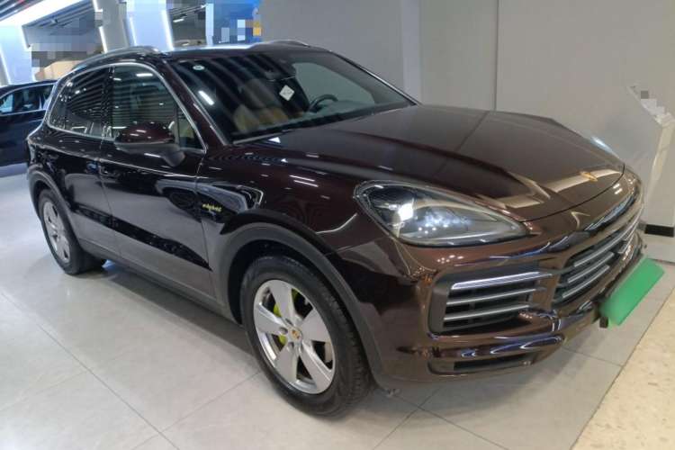 Used Porsche Cayenne E-Hybrid 2020 Cayenne E-Hybrid 2.0T Front Right 45 Deg