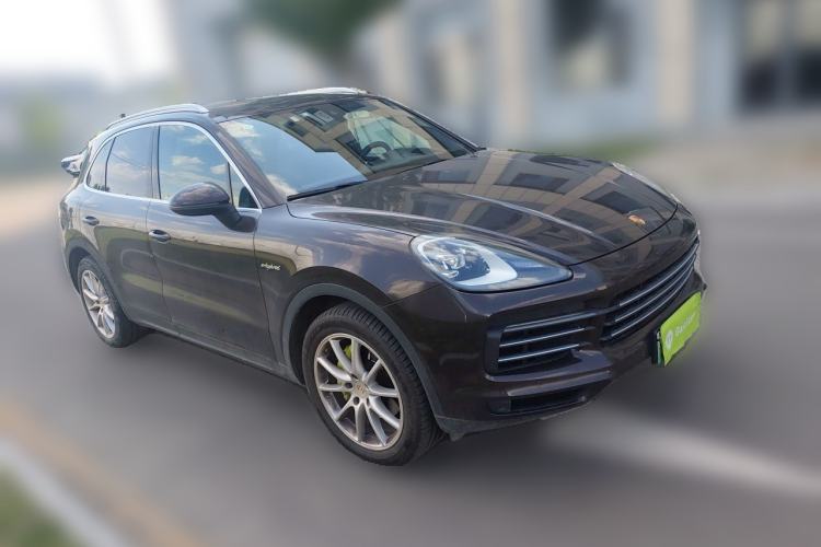 Used Porsche Cayenne E-Hybrid 2020 Cayenne E-Hybrid 2.0T Front Right 45 Deg