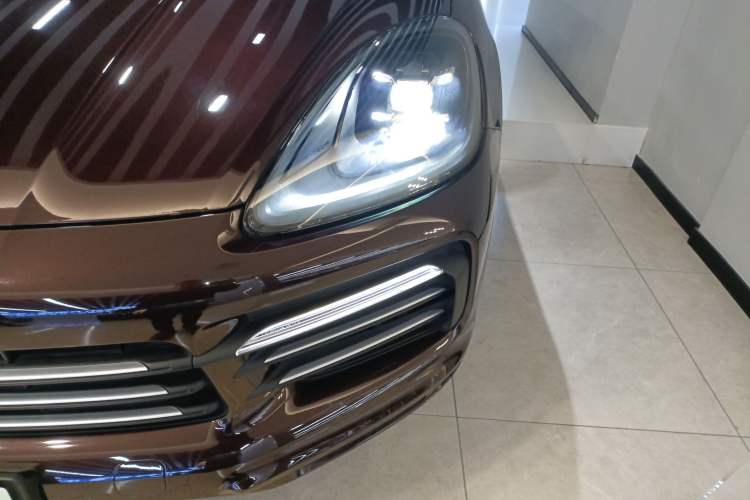 Used Porsche Cayenne E-Hybrid 2020 Cayenne E-Hybrid 2.0T Left Front Headlight
