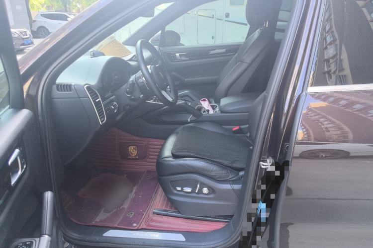 Used Porsche Cayenne E-Hybrid 2020 Cayenne E-Hybrid 2.0T Left Front Seat