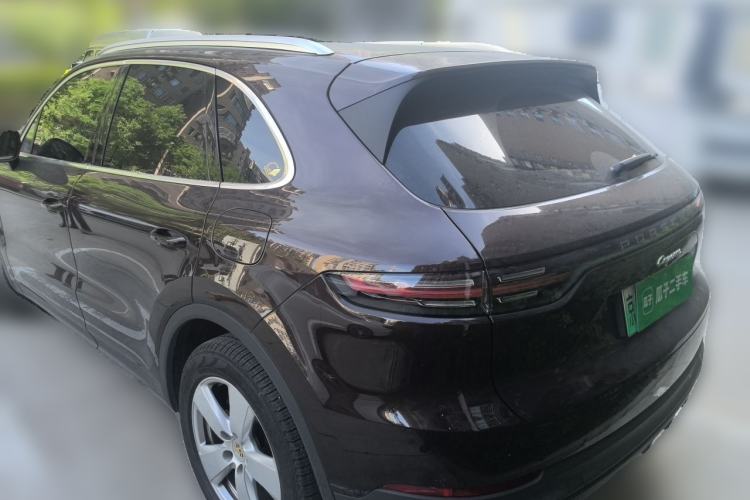 Used Porsche Cayenne E-Hybrid 2020 Cayenne E-Hybrid 2.0T Rear Left 45 Deg