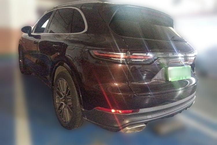 Used Porsche Cayenne E-Hybrid 2020 Cayenne E-Hybrid 2.0T Rear Left 45 Deg
