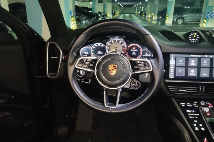 Used Porsche Cayenne E-Hybrid 2020 Cayenne E-Hybrid 2.0T Steering Wheel