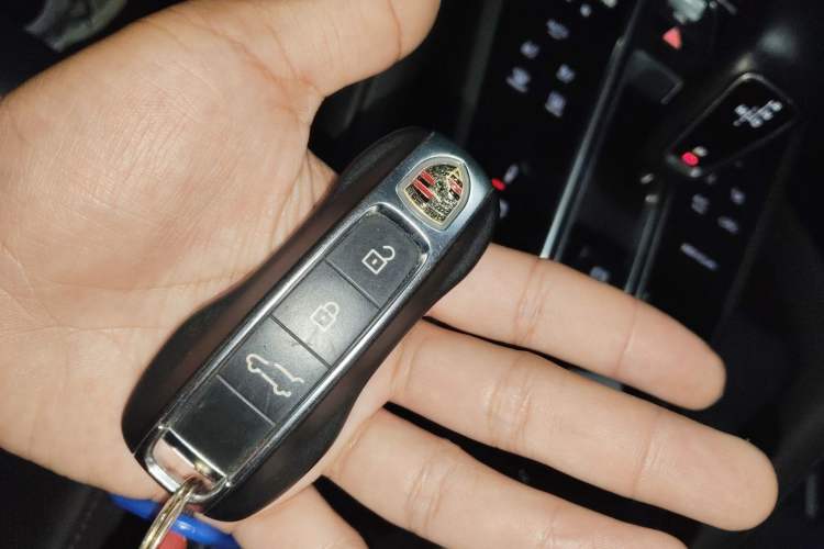 Used Porsche Cayenne E-Hybrid 2020 Cayenne E-Hybrid 2.0T Vehicle Key