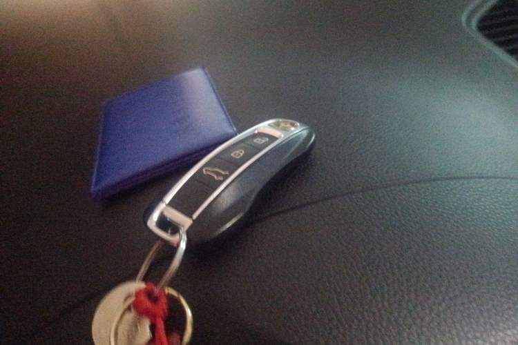 Used Porsche Cayenne E-Hybrid 2020 Cayenne E-Hybrid 2.0T Vehicle Key