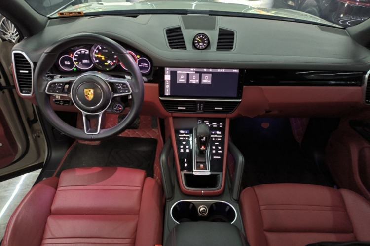 Used Porsche Cayenne E-Hybrid 2020 Cayenne E-Hybrid 2.0T Center Console