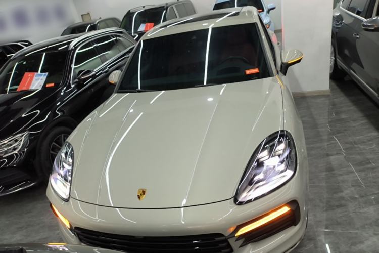 Used Porsche Cayenne E-Hybrid 2020 Cayenne E-Hybrid 2.0T Front