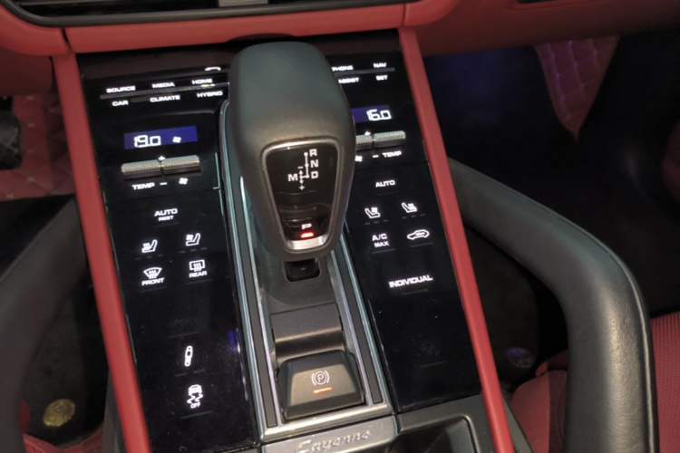 Used Porsche Cayenne E-Hybrid 2020 Cayenne E-Hybrid 2.0T Gear Lever