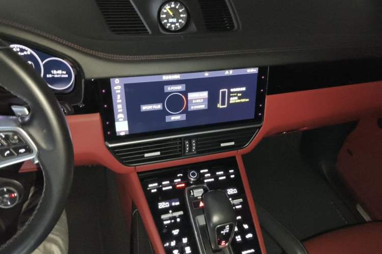 Used Porsche Cayenne E-Hybrid 2020 Cayenne E-Hybrid 2.0T Audio And AC Panel
