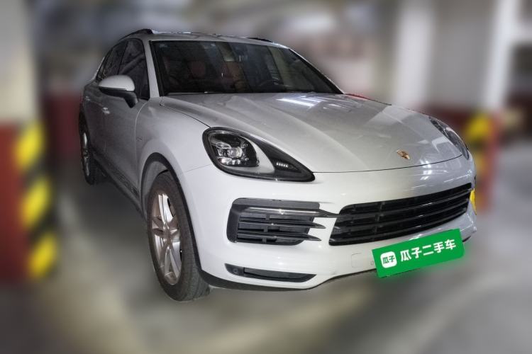 Used Porsche Cayenne E-Hybrid 2020 Cayenne E-Hybrid 2.0T Front Right 45 Deg