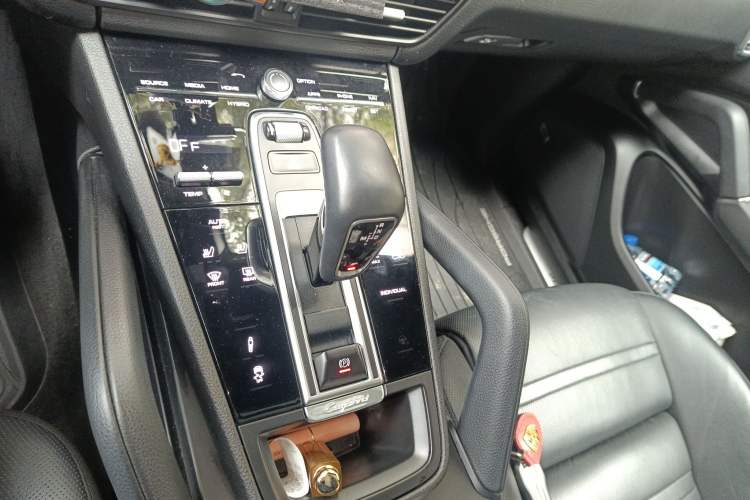 Used Porsche Cayenne E-Hybrid 2020 Cayenne E-Hybrid Coupé 2.0T Gear Lever