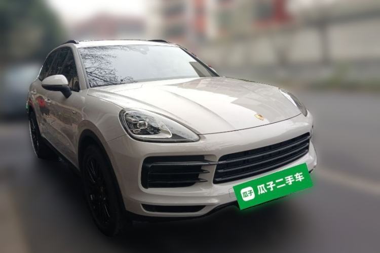 Used Porsche Cayenne E-Hybrid 2020 Cayenne E-Hybrid 2.0T Front Right 45 Deg
