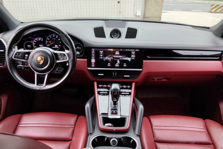 Used Porsche Cayenne E-Hybrid 2020 Cayenne E-Hybrid 2.0T Center Console