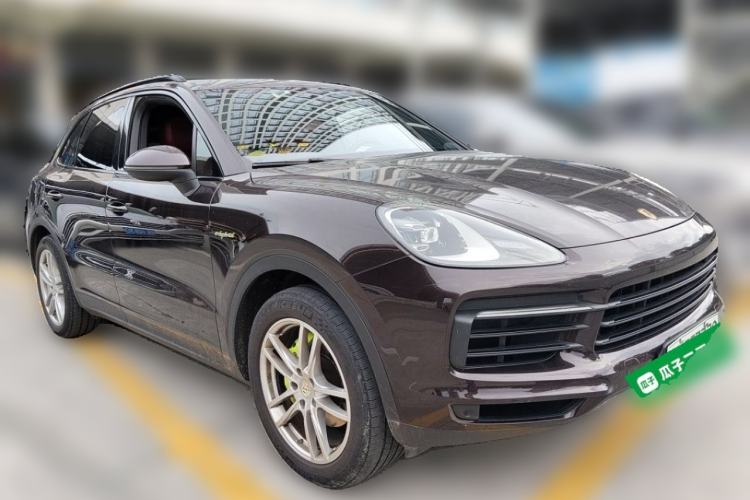 Used Porsche Cayenne E-Hybrid 2020 Cayenne E-Hybrid 2.0T Front Right 45 Deg