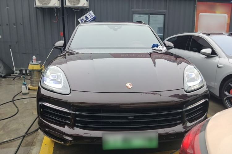 Used Porsche Cayenne E-Hybrid 2020 Cayenne E-Hybrid 2.0T Front