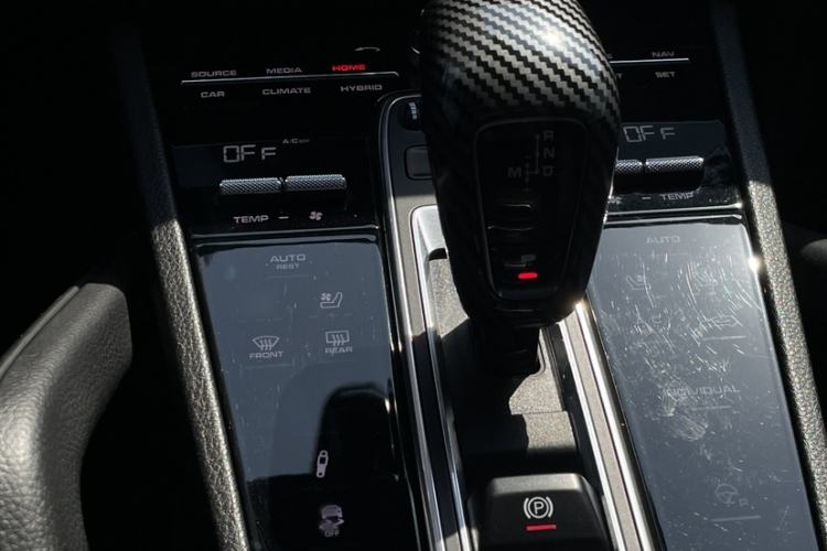 Used Porsche Cayenne E-Hybrid 2020 Cayenne E-Hybrid 2.0T Interior 11