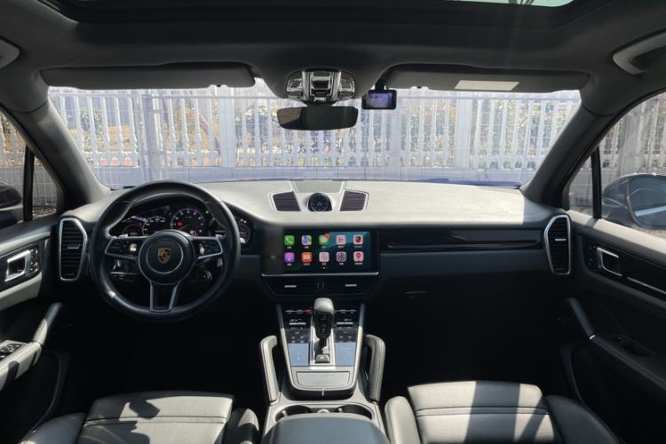 Used Porsche Cayenne E-Hybrid 2020 Cayenne E-Hybrid 2.0T Interior 4