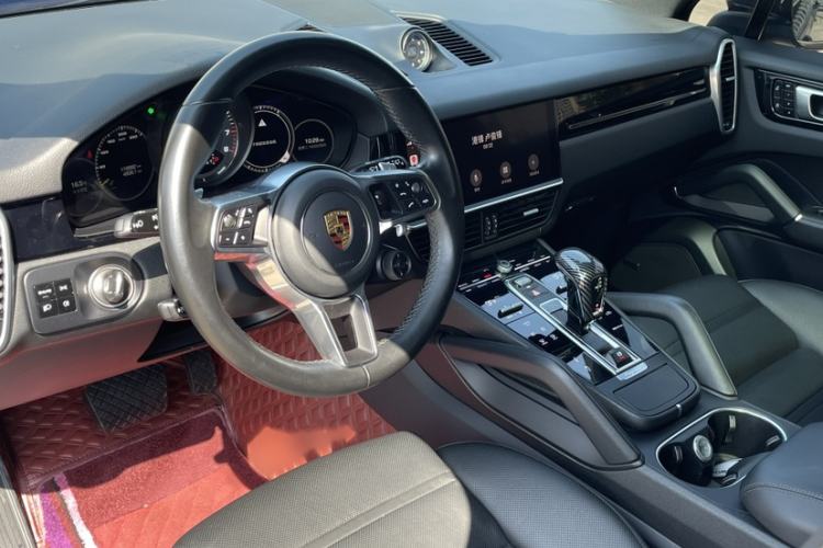 Used Porsche Cayenne E-Hybrid 2020 Cayenne E-Hybrid 2.0T Interior 8