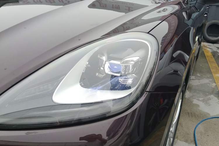 Used Porsche Cayenne E-Hybrid 2020 Cayenne E-Hybrid 2.0T Left Front Headlight