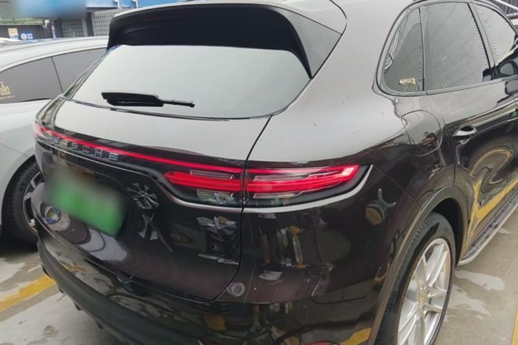 Used Porsche Cayenne E-Hybrid 2020 Cayenne E-Hybrid 2.0T Rear