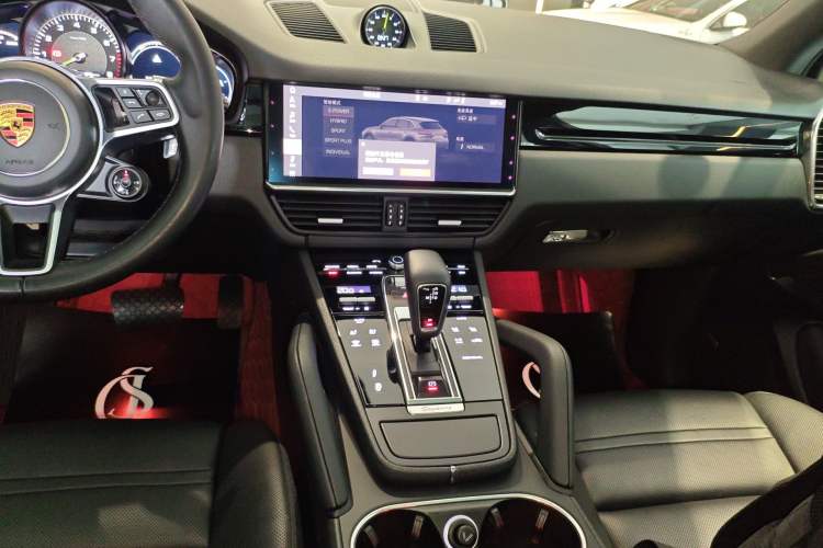 Used Porsche Cayenne E-Hybrid 2020 Cayenne E-Hybrid 2.0T Audio And AC Panel
