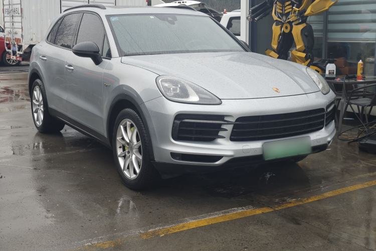 Used Porsche Cayenne E-Hybrid 2020 Cayenne E-Hybrid 2.0T Exterior 2