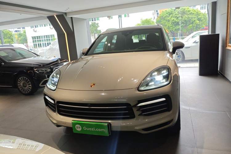 Used Porsche Cayenne E-Hybrid 2020 Cayenne E-Hybrid 2.0T Front