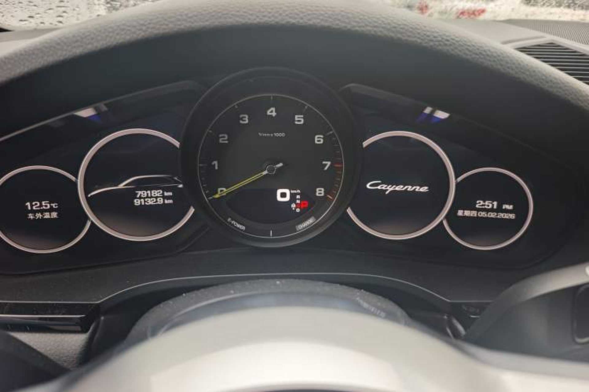 Used Porsche Cayenne E-Hybrid 2020 Cayenne E-Hybrid 2.0T Odometer Close Up