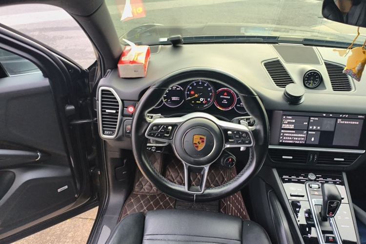 Used Porsche Cayenne E-Hybrid 2020 Cayenne E-Hybrid 2.0T Steering Wheel
