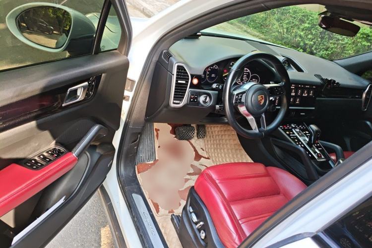 Used Porsche Cayenne E-Hybrid 2020 Cayenne E-Hybrid 2.0T Driver Seat