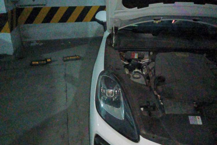 Used Porsche Cayenne E-Hybrid 2020 Cayenne E-Hybrid 2.0T Engine Bay Right