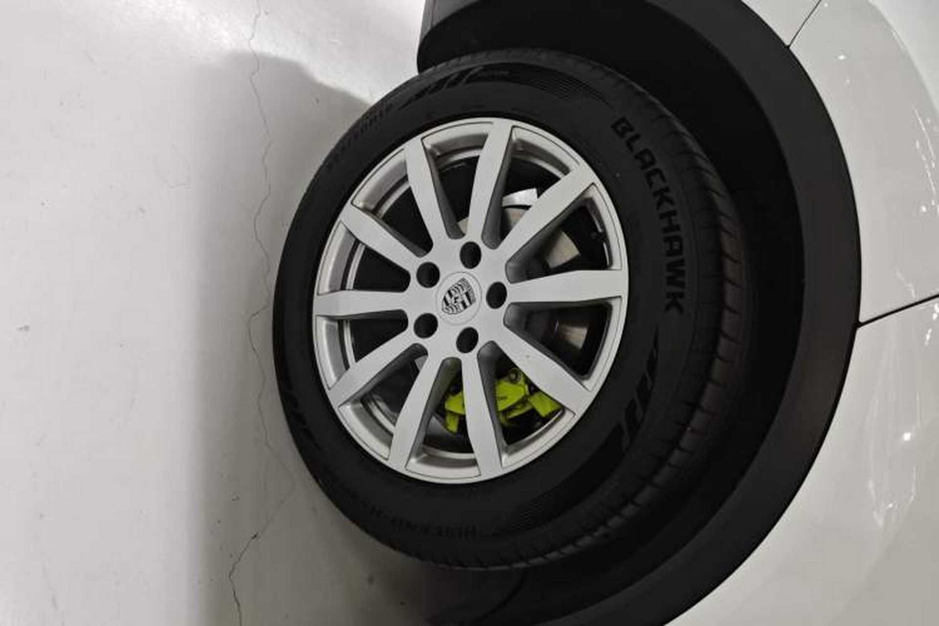 Used Porsche Cayenne E-Hybrid 2020 Cayenne E-Hybrid 2.0T Exterior 5