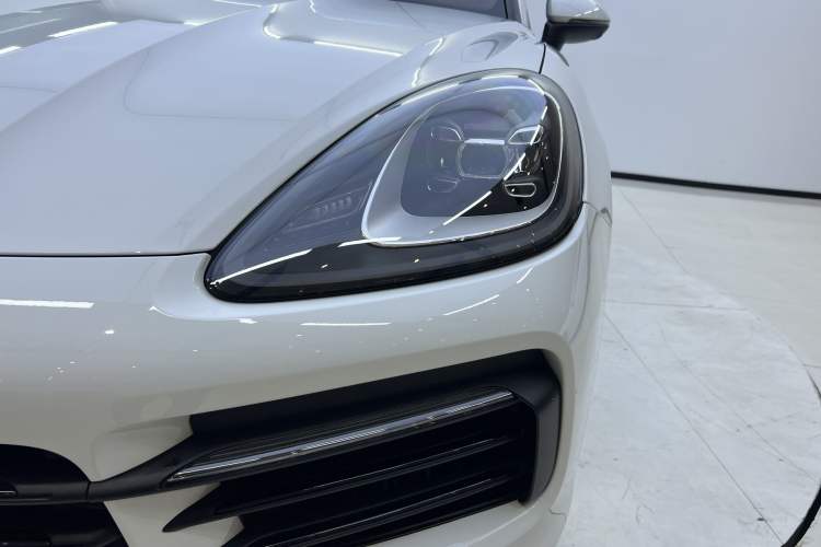 Used Porsche Cayenne E-Hybrid 2020 Cayenne E-Hybrid Coupé 2.0T Exterior 5