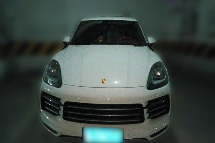 Used Porsche Cayenne E-Hybrid 2020 Cayenne E-Hybrid 2.0T Front