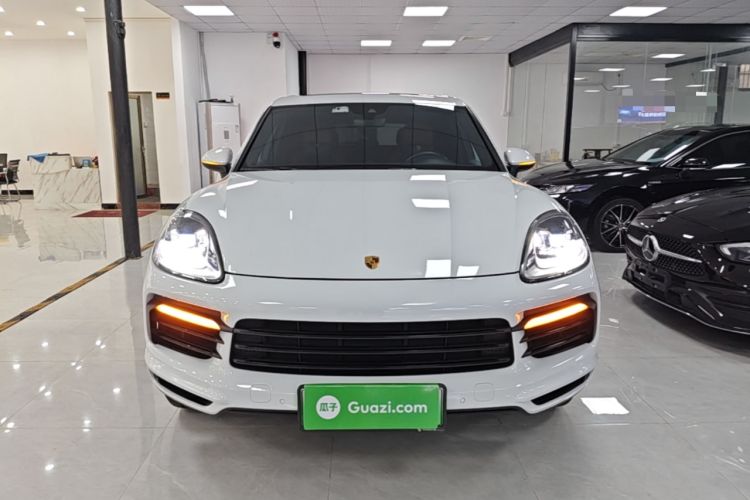 Used Porsche Cayenne E-Hybrid 2020 Cayenne E-Hybrid 2.0T Front