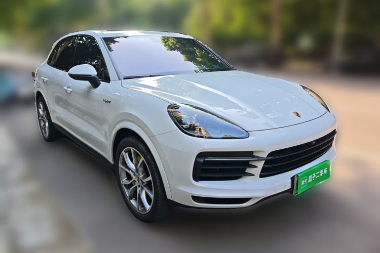 Used Porsche Cayenne E-Hybrid 2020 Cayenne E-Hybrid 2.0T Front Right 45 Deg