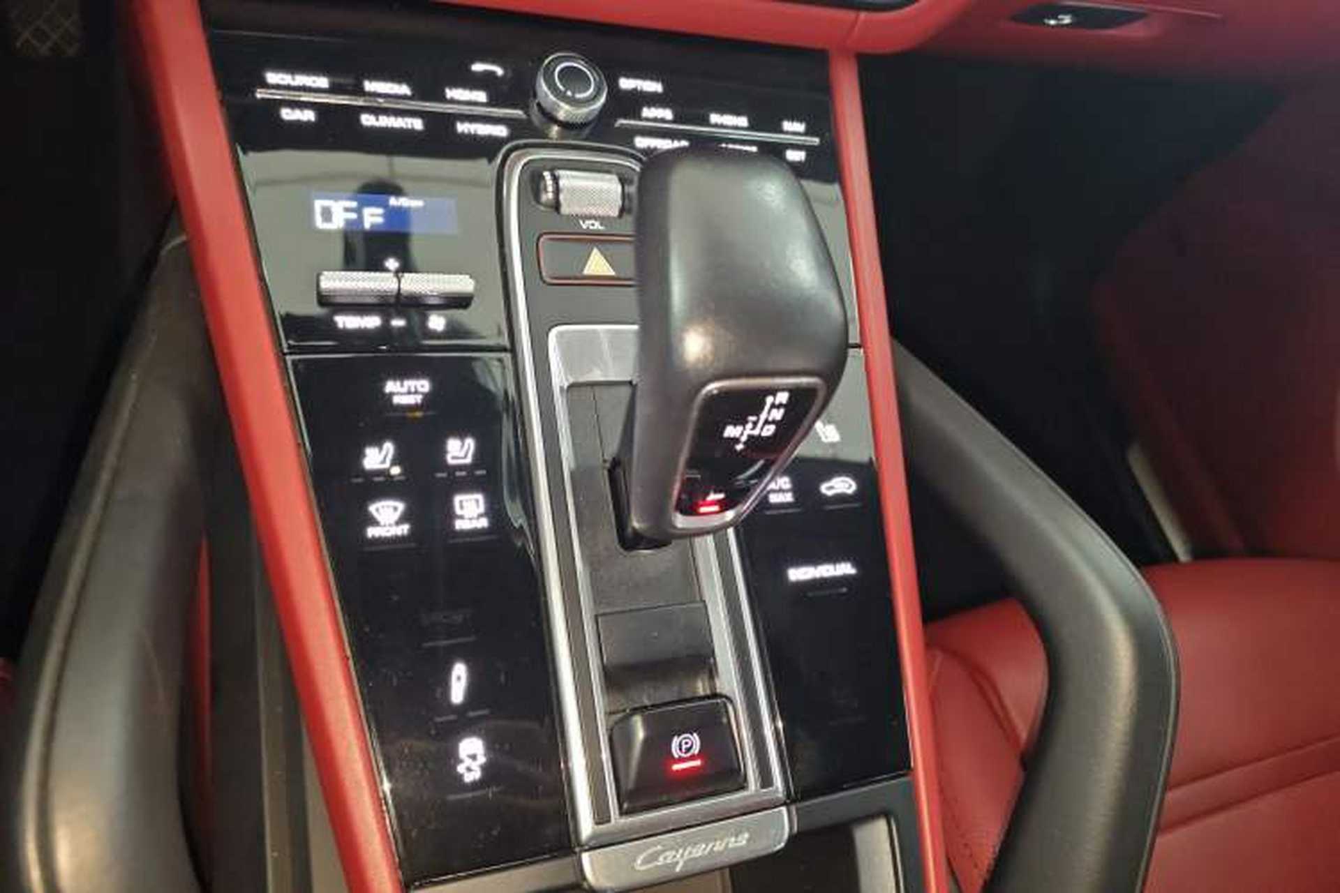 Used Porsche Cayenne E-Hybrid 2020 Cayenne E-Hybrid 2.0T Gear Lever