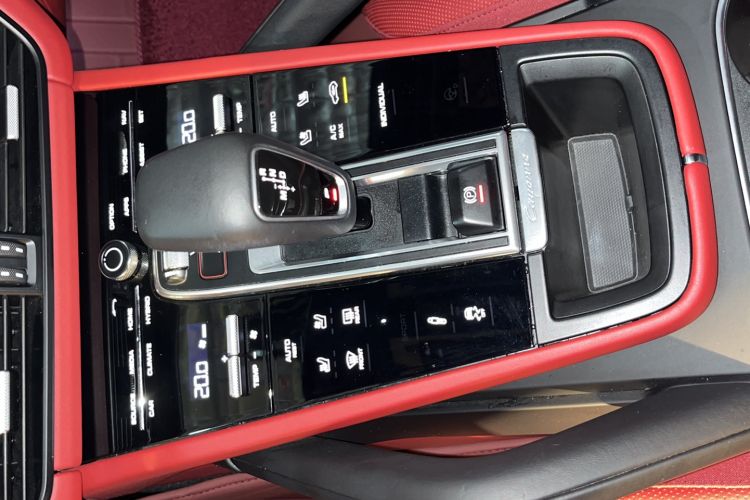 Used Porsche Cayenne E-Hybrid 2020 Cayenne E-Hybrid 2.0T Gear Lever